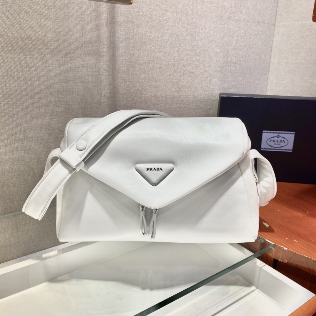 Prada_Lambskin_Shoulder_